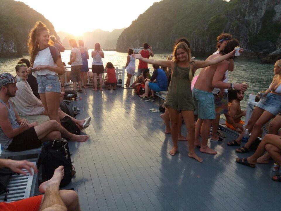 Sea Dragon Hotel Dong Khe Sau Bagian luar foto